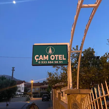 Cam Hotel *
